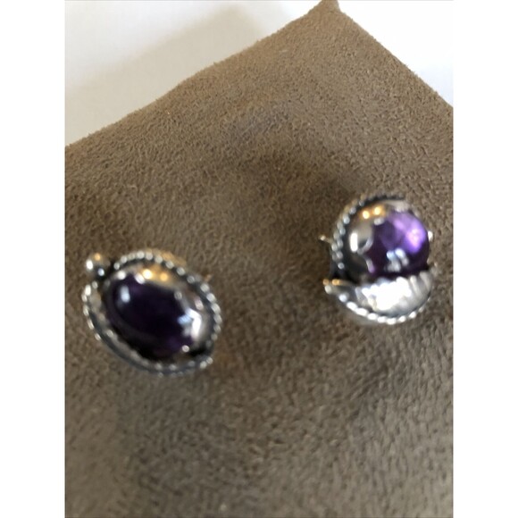 Vintage South Western Sterling Silver/ Amethyst ~ Leaf Design Stud Earrings - Picture 4 of 6